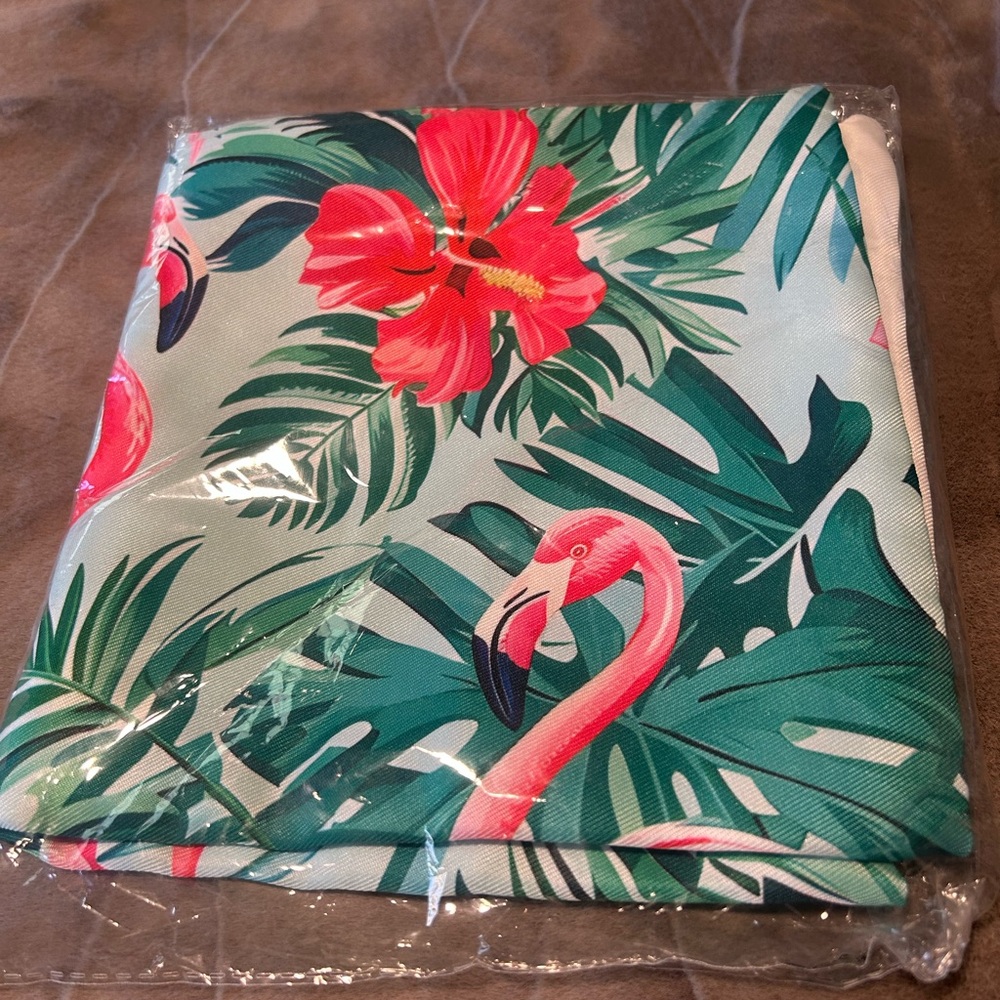 🦩Tropical Flamingo and Hibiscus Print outdoor pillow case cover ⛱️